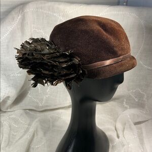Vintage Original by Desi New York wool hat with feather flower